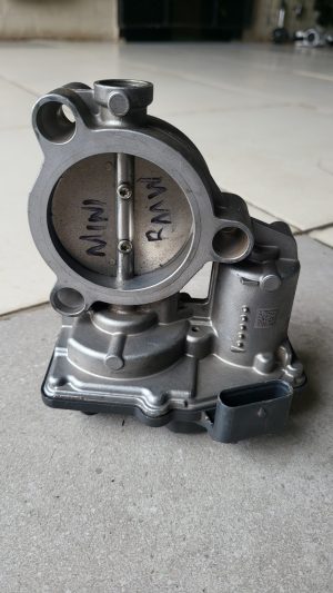 BMW F30 F80 318i Continental throttle body 7618838-03 A2C15022300 OEM spare part