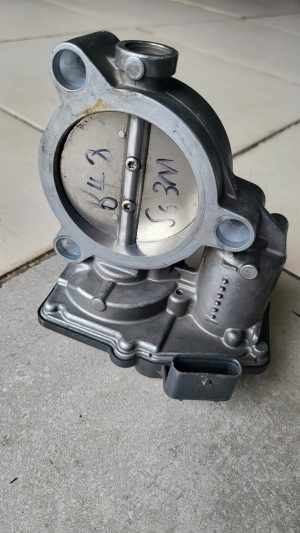 BMW throttle body A3C0067720000 for 320i 420i X3 X4 Mini F54 F60 OEM part