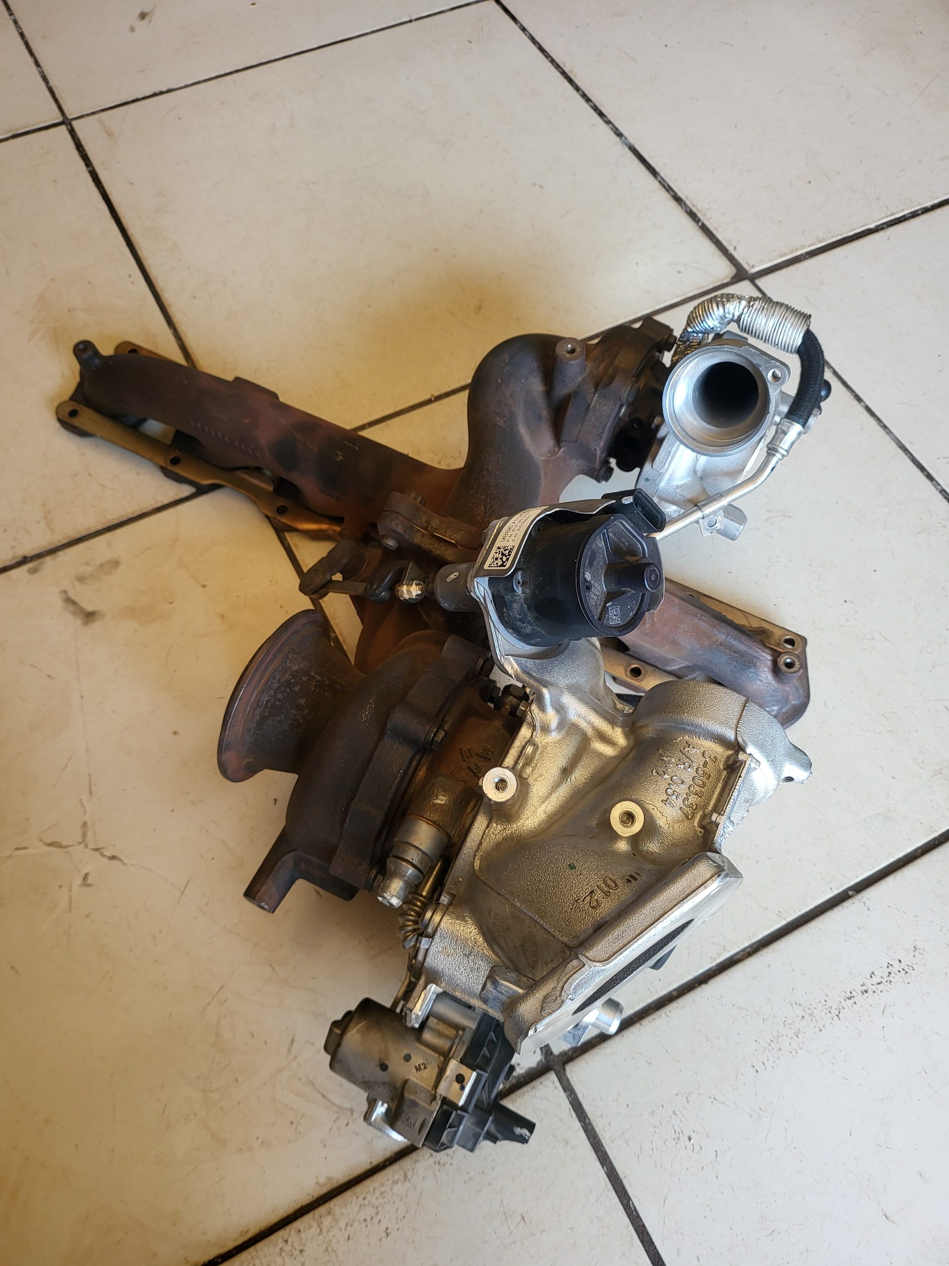 BMW 530d G30 G31 3.0d Mild Hybrid xDrive Turbocharger OEM Used | 8596263 - Image 2