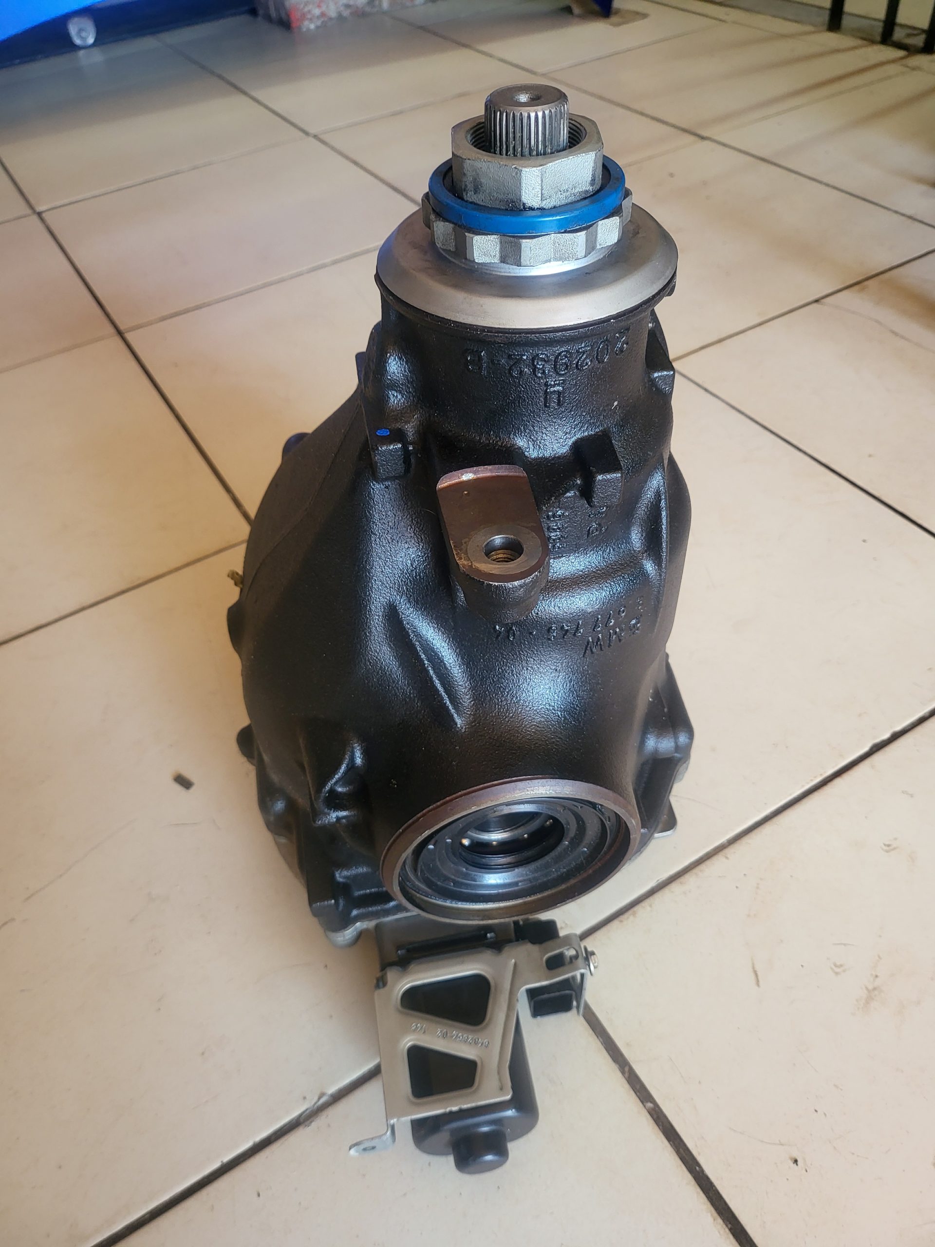 BMW G20 G21 G22 G23 G42 Rear Differential 8686989-09 2.81 - Image 4